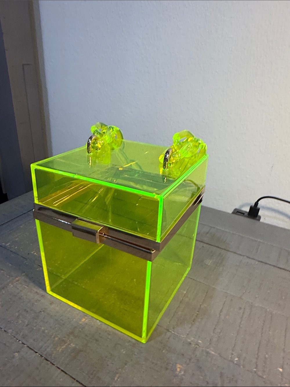 Neon Yellow Acrylic Box Handbag with Chunky Chain Handle - Picture 3 of 5